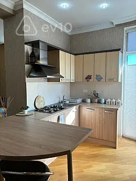 Kirayə verilir 3 otaqlı yeni tikili 110 m²