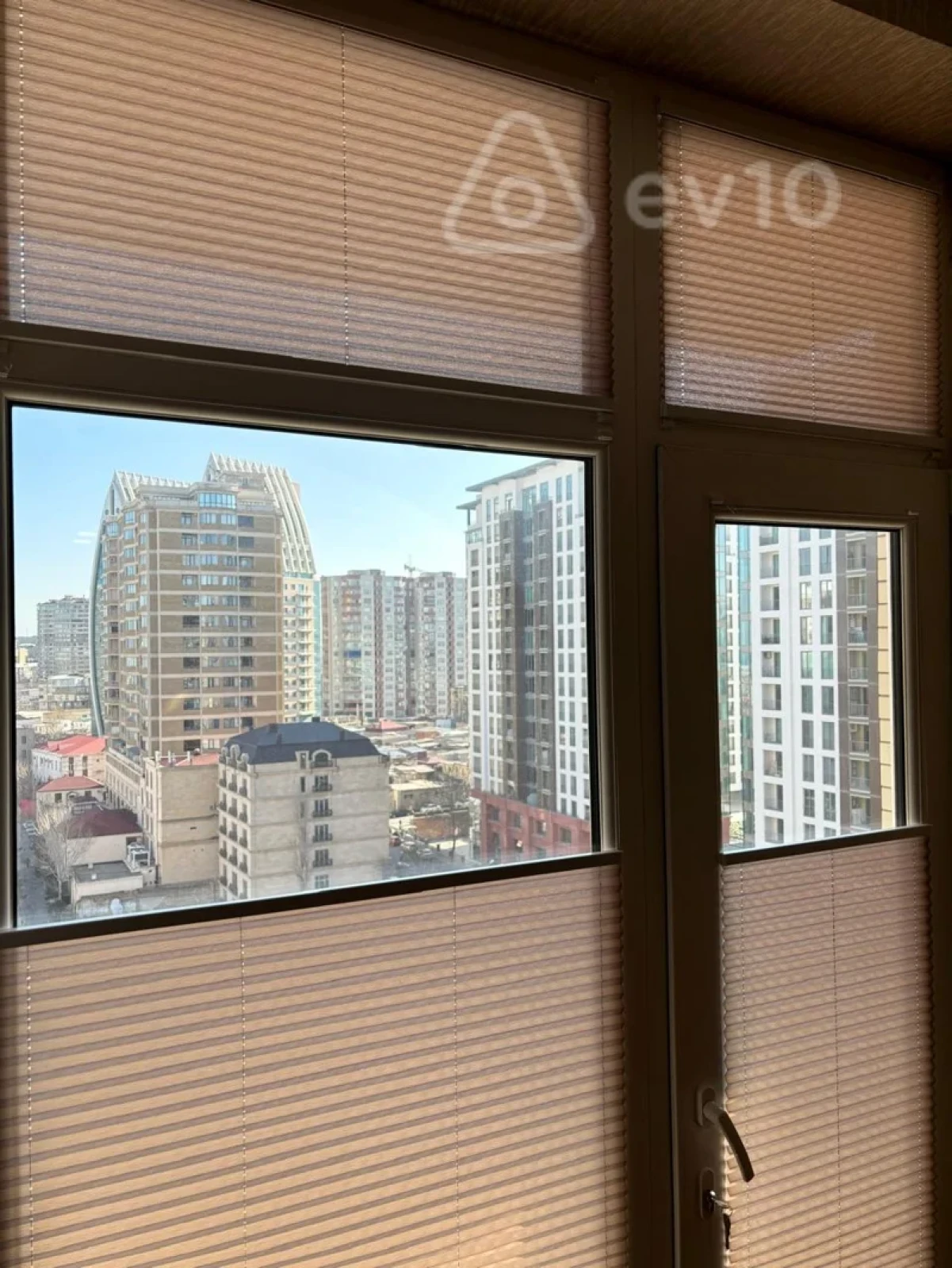 Kirayə verilir 3 otaqlı yeni tikili 110 m²