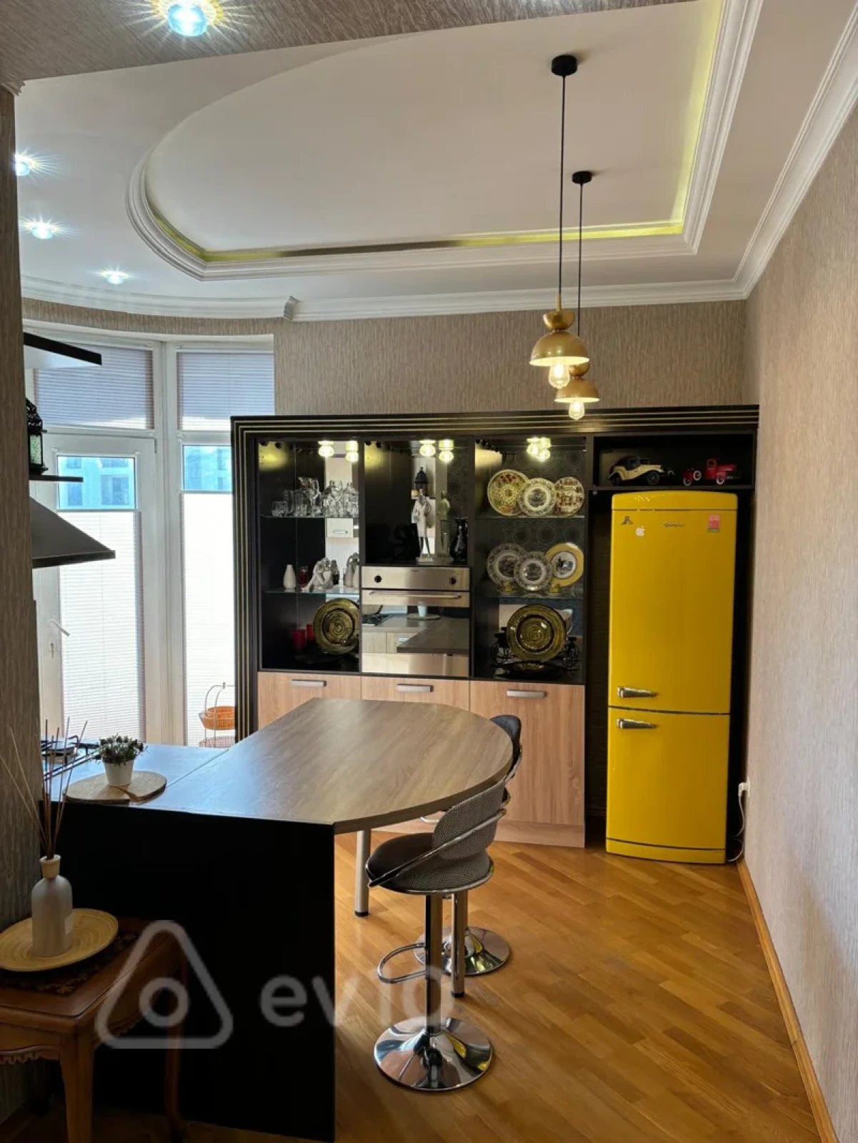 Kirayə verilir 3 otaqlı yeni tikili 110 m²