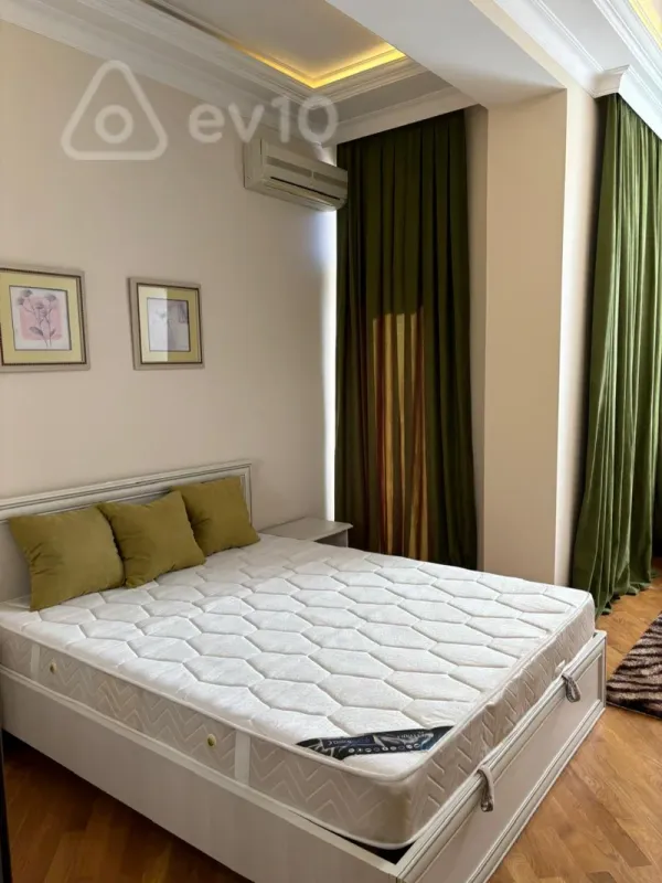 Kirayə verilir 3 otaqlı yeni tikili 110 m²