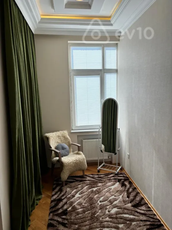 Kirayə verilir 3 otaqlı yeni tikili 110 m²