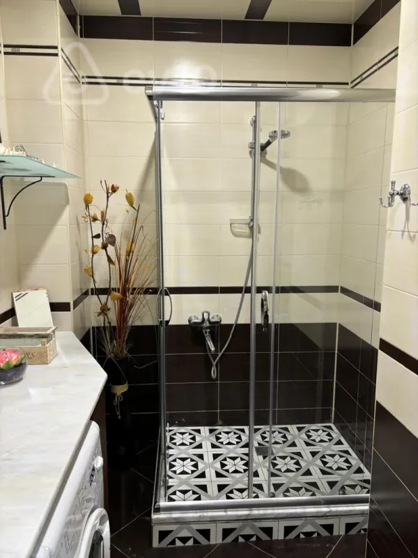 Kirayə verilir 3 otaqlı yeni tikili 110 m²