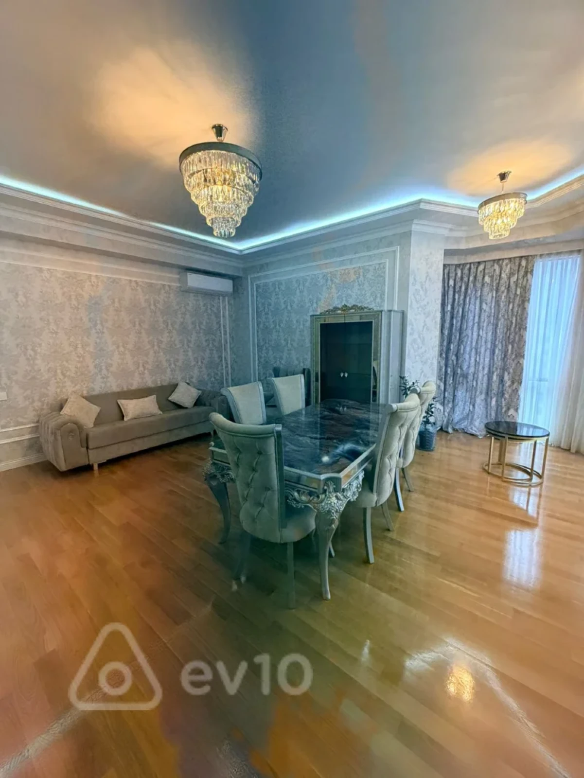 Kirayə verilir 2 otaqlı yeni tikili 126 m²