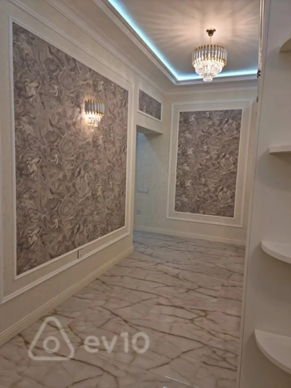 Kirayə verilir 2 otaqlı yeni tikili 126 m²