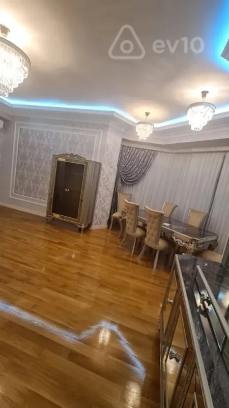 Kirayə verilir 2 otaqlı yeni tikili 126 m²