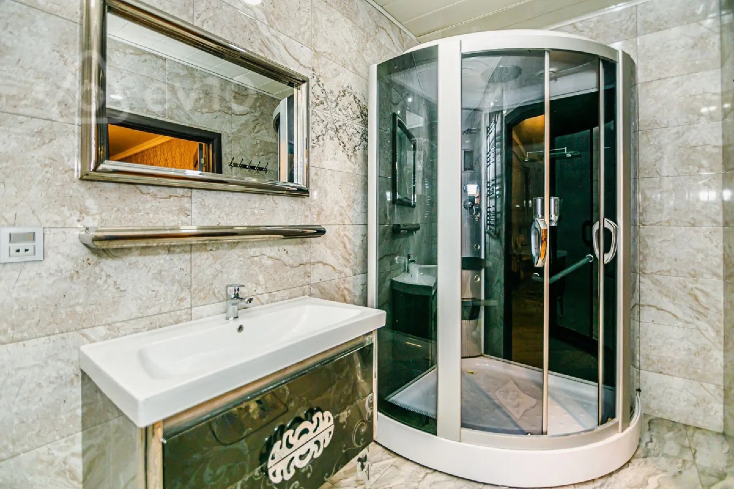 Kirayə verilir 3 otaqlı yeni tikili 136 m²