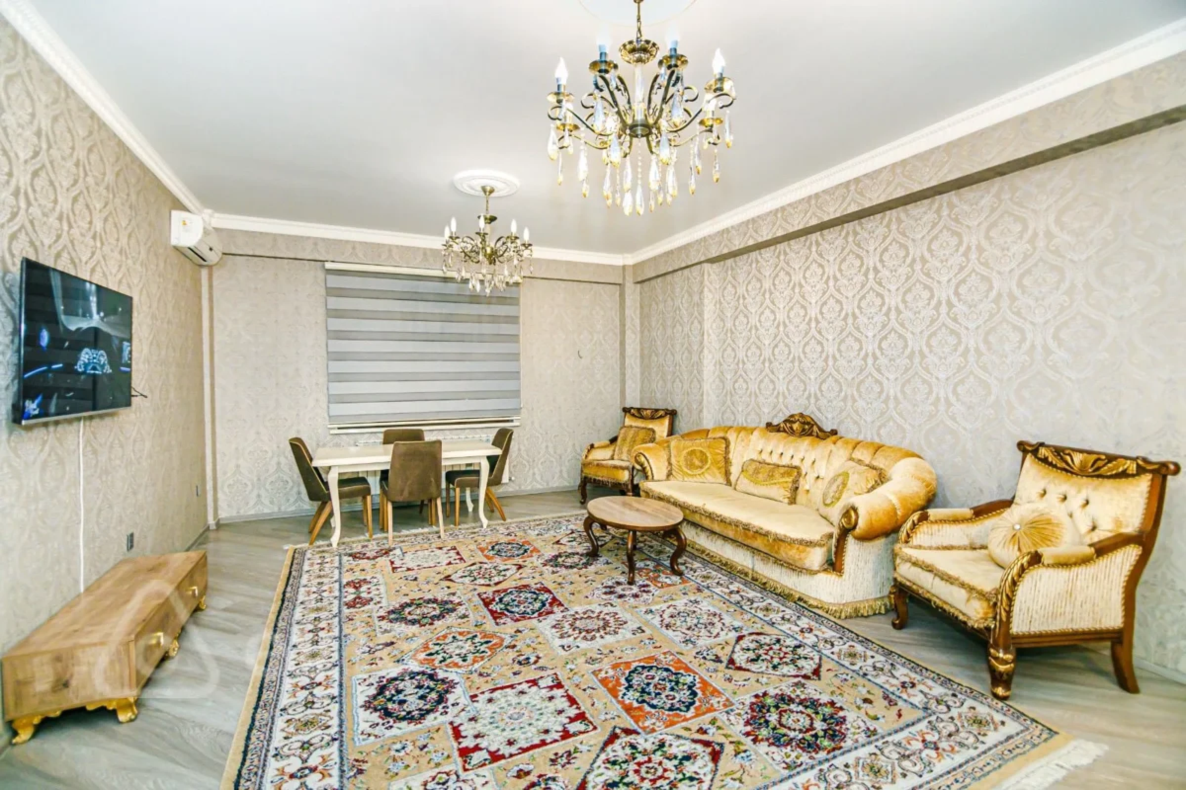 Kirayə verilir 3 otaqlı yeni tikili 136 m²