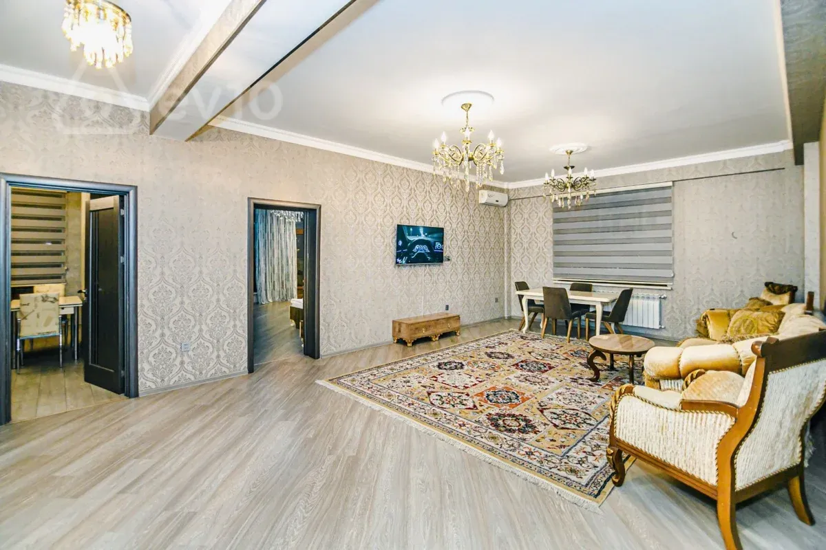 Kirayə verilir 3 otaqlı yeni tikili 136 m²