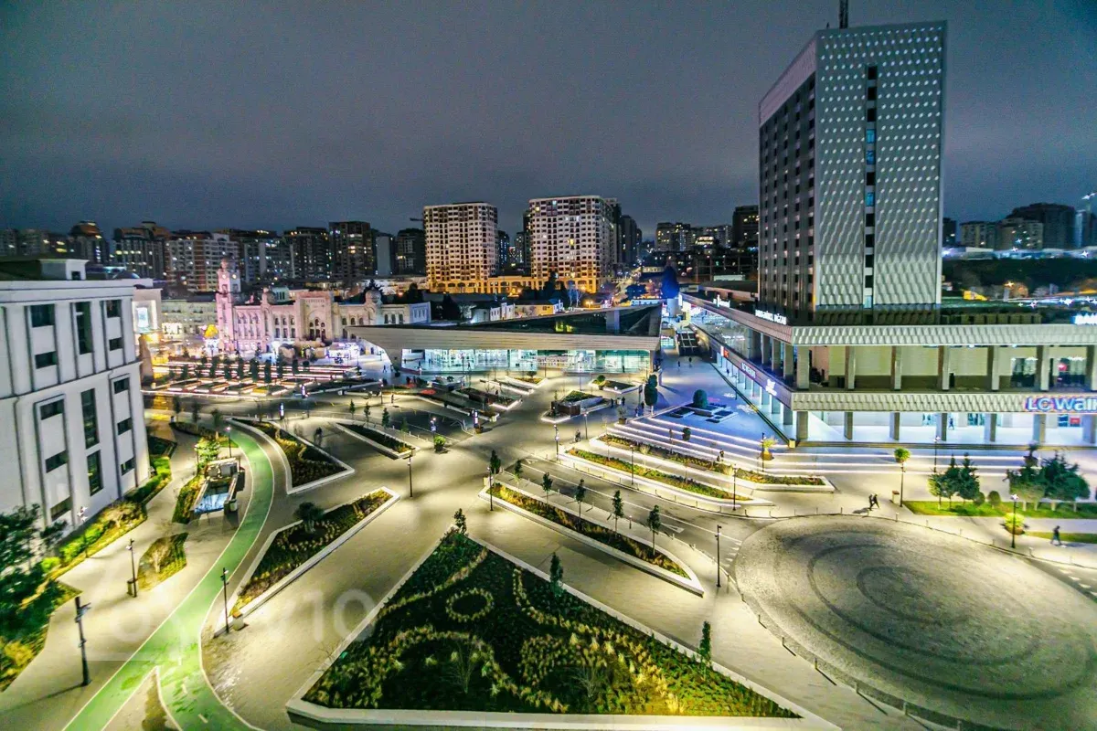 Kirayə verilir 3 otaqlı yeni tikili 136 m²