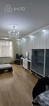 Kirayə verilir 2 otaqlı yeni tikili 60 m²