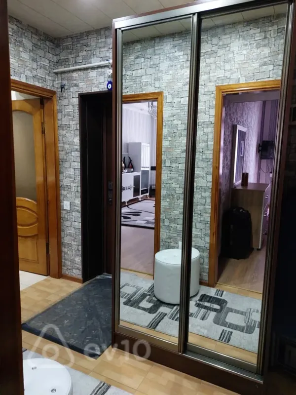 Kirayə verilir 2 otaqlı yeni tikili 60 m²