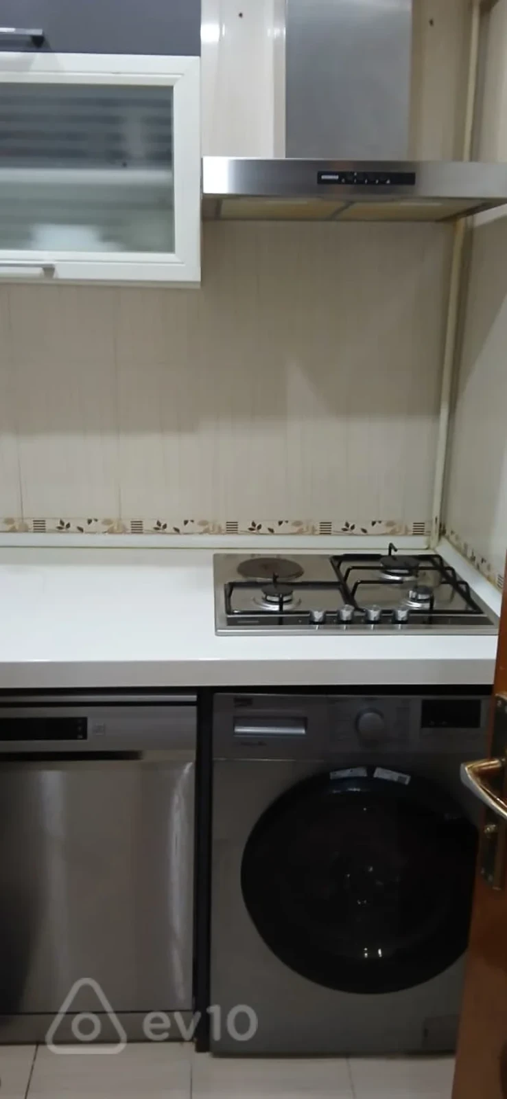 Kirayə verilir 2 otaqlı yeni tikili 60 m²