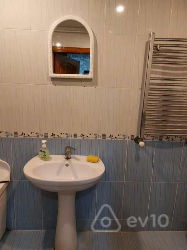 Kirayə verilir 2 otaqlı yeni tikili 60 m²