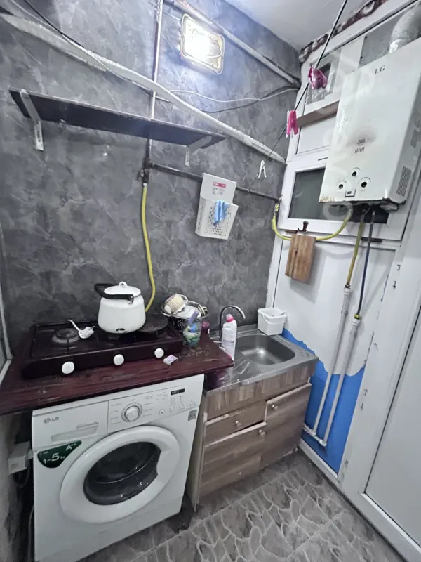 Kirayə verilir 1 otaqlı köhnə tikili 30 m²