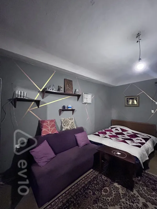 Kirayə verilir 1 otaqlı köhnə tikili 30 m²