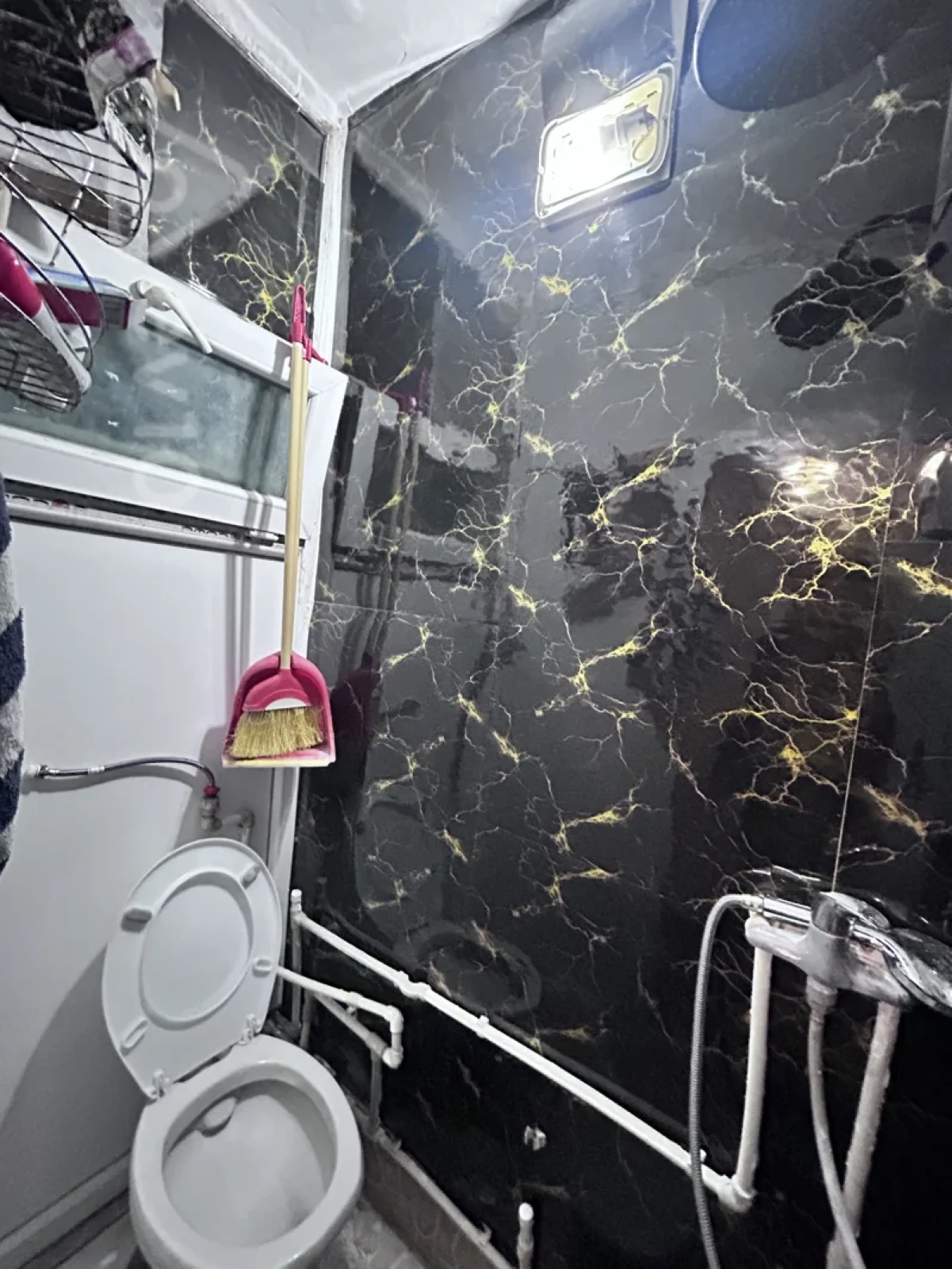 Kirayə verilir 1 otaqlı köhnə tikili 30 m²