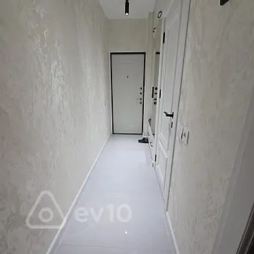 Satılır 2 otaqlı köhnə tikili 42 m²