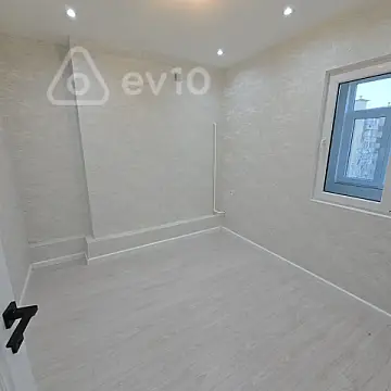 Satılır 2 otaqlı köhnə tikili 42 m²