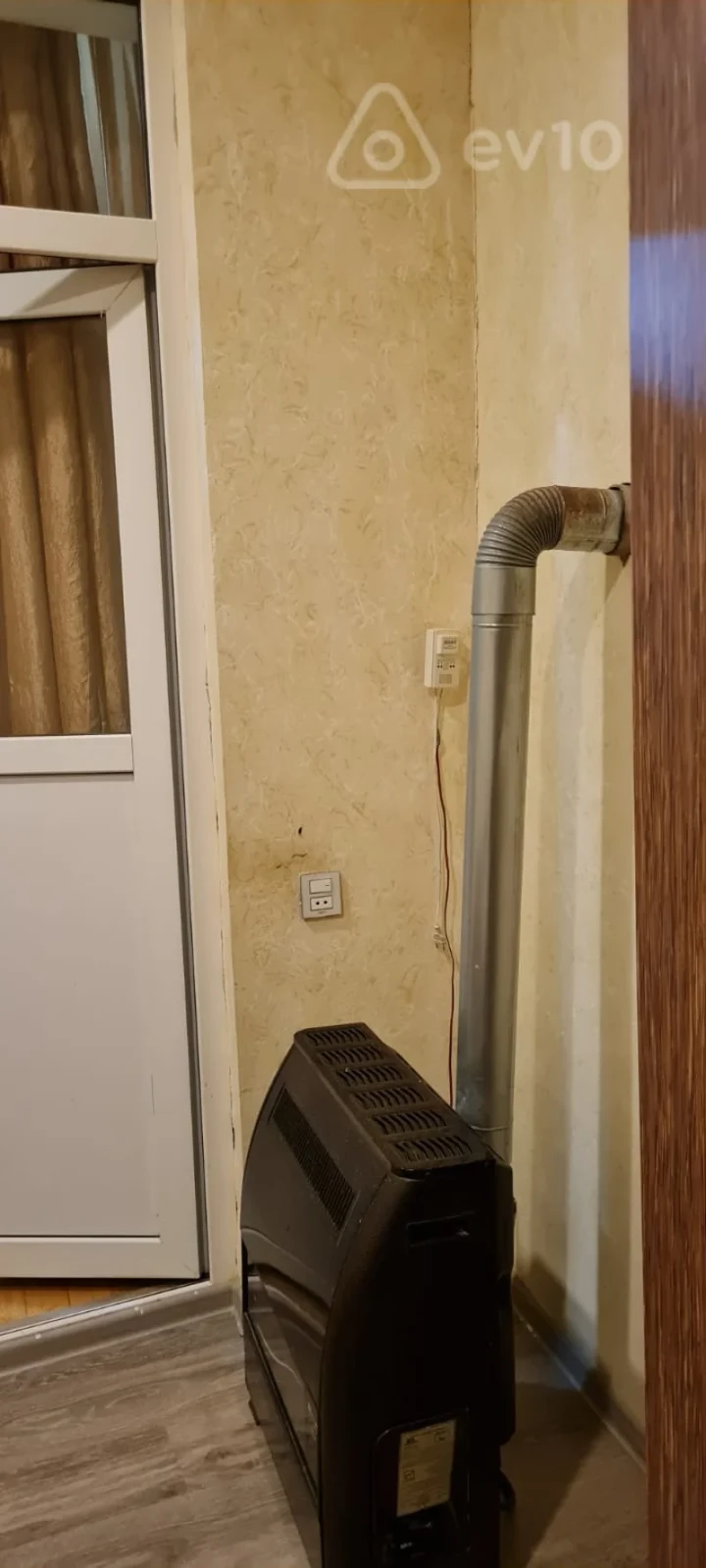 Kirayə verilir 2 otaqlı köhnə tikili 45 m²