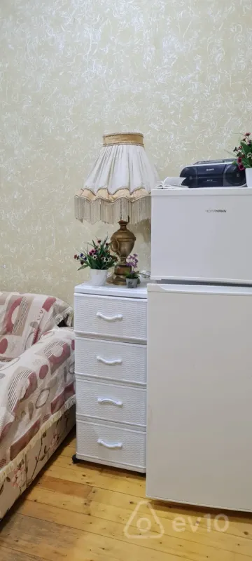 Kirayə verilir 2 otaqlı köhnə tikili 45 m²