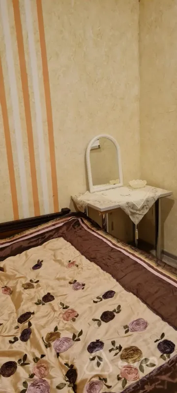 Kirayə verilir 2 otaqlı köhnə tikili 45 m²