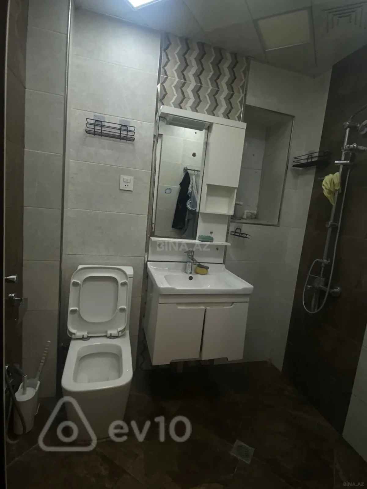 Kirayə verilir 3 otaqlı yeni tikili 80 m²