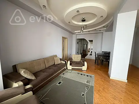 Kirayə verilir 3 otaqlı yeni tikili 120 m²
