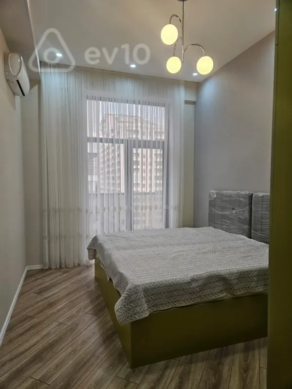 Kirayə verilir 3 otaqlı yeni tikili 142 m²