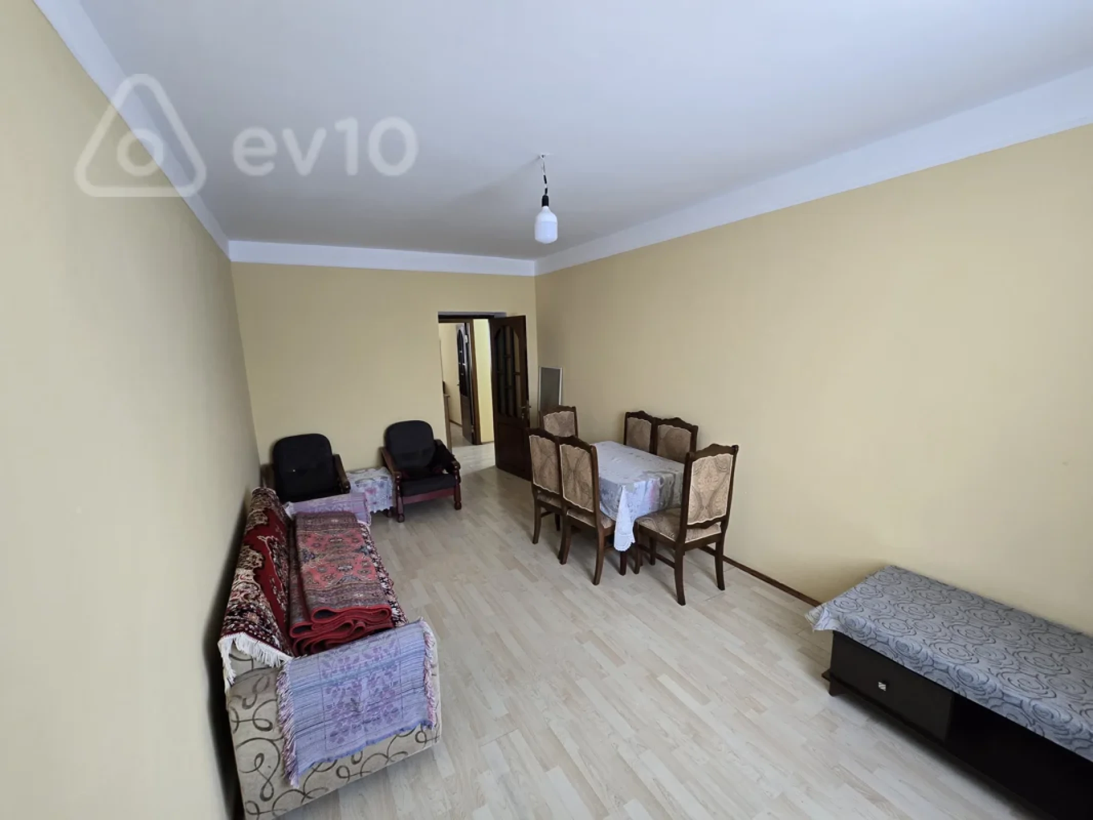Kirayə verilir 2 otaqlı yeni tikili 64 m²