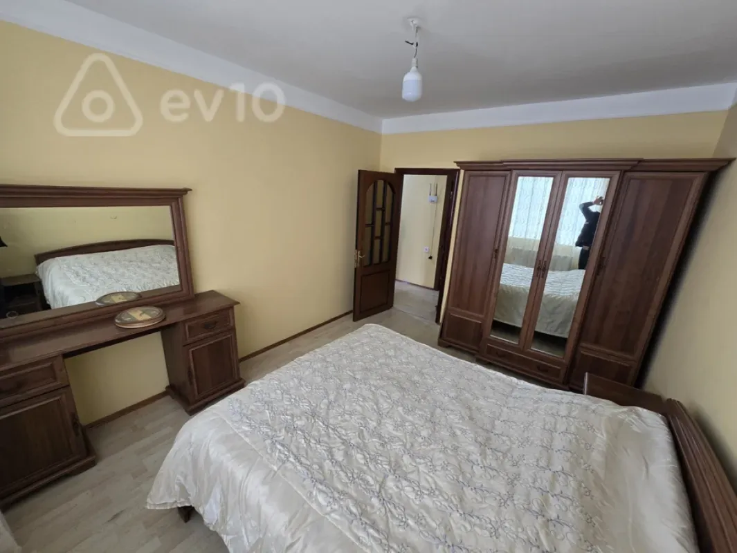 Kirayə verilir 2 otaqlı yeni tikili 64 m²