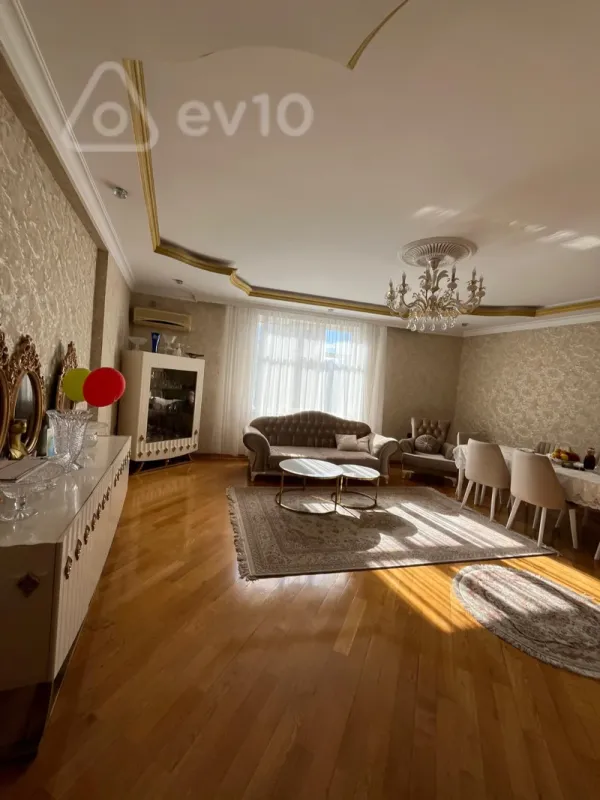 Satılır 3 otaqlı yeni tikili 136 m²