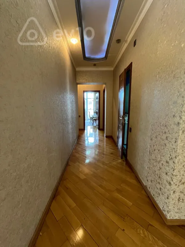 Satılır 3 otaqlı yeni tikili 136 m²