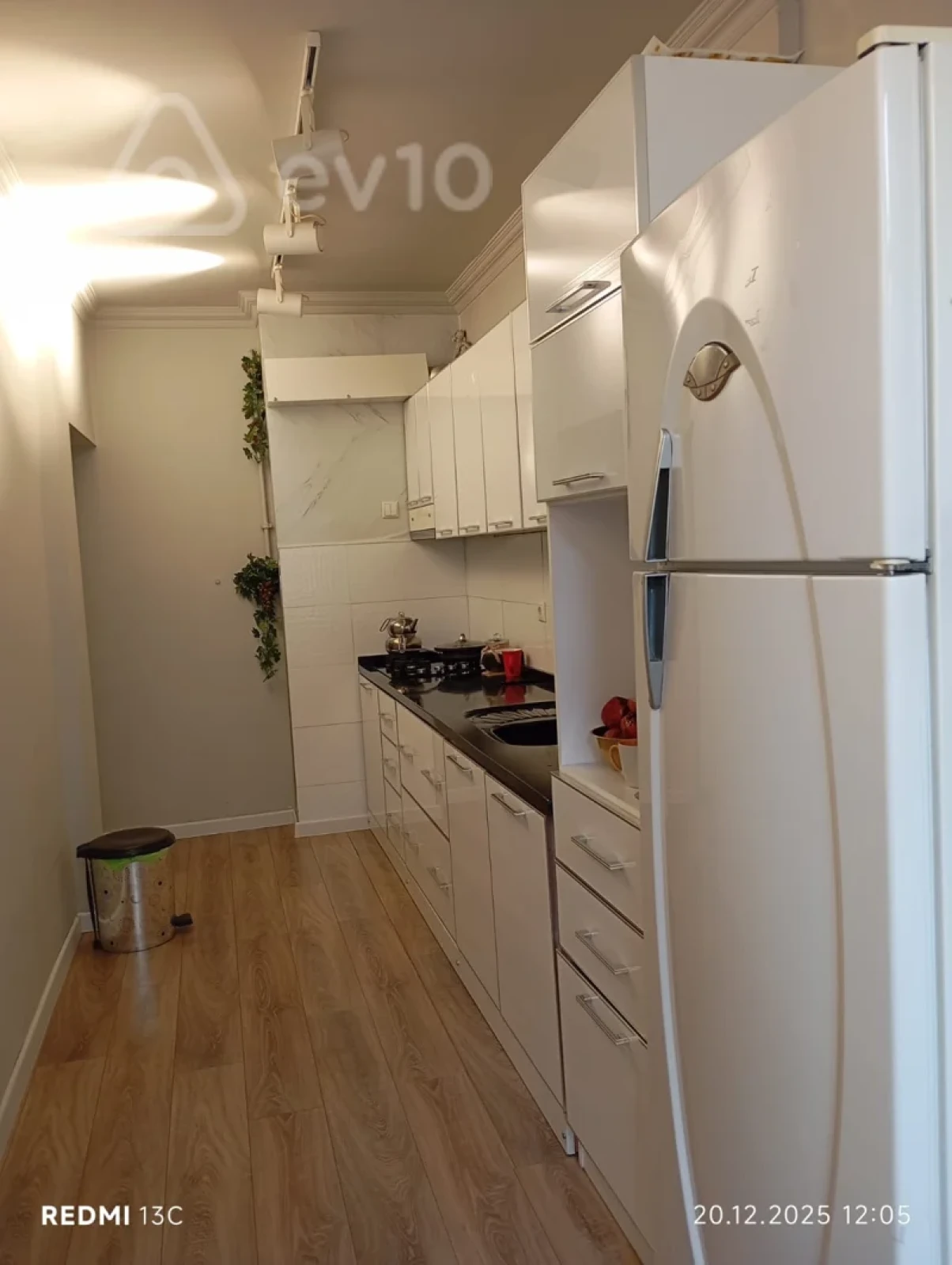 Satılır 4 otaqlı yeni tikili 110 m²