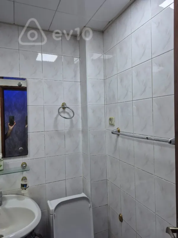 Satılır 3 otaqlı köhnə tikili 63 m²