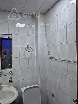 Satılır 3 otaqlı köhnə tikili 63 m²