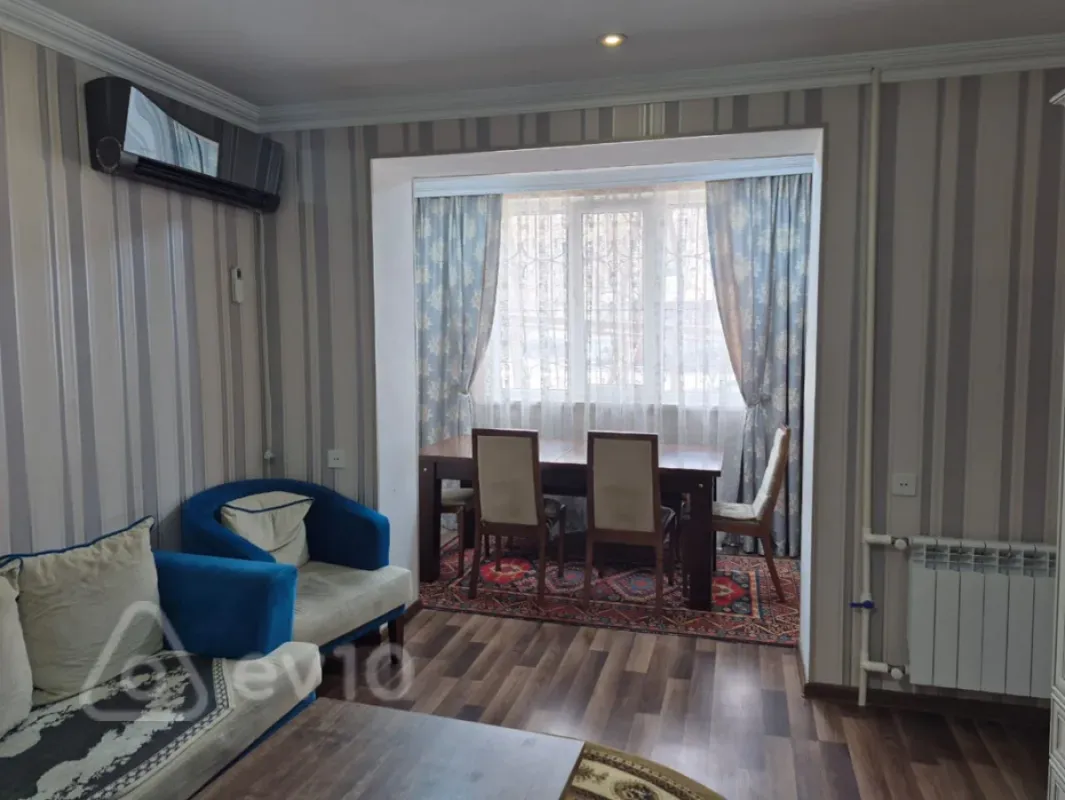 Satılır 3 otaqlı köhnə tikili 63 m²