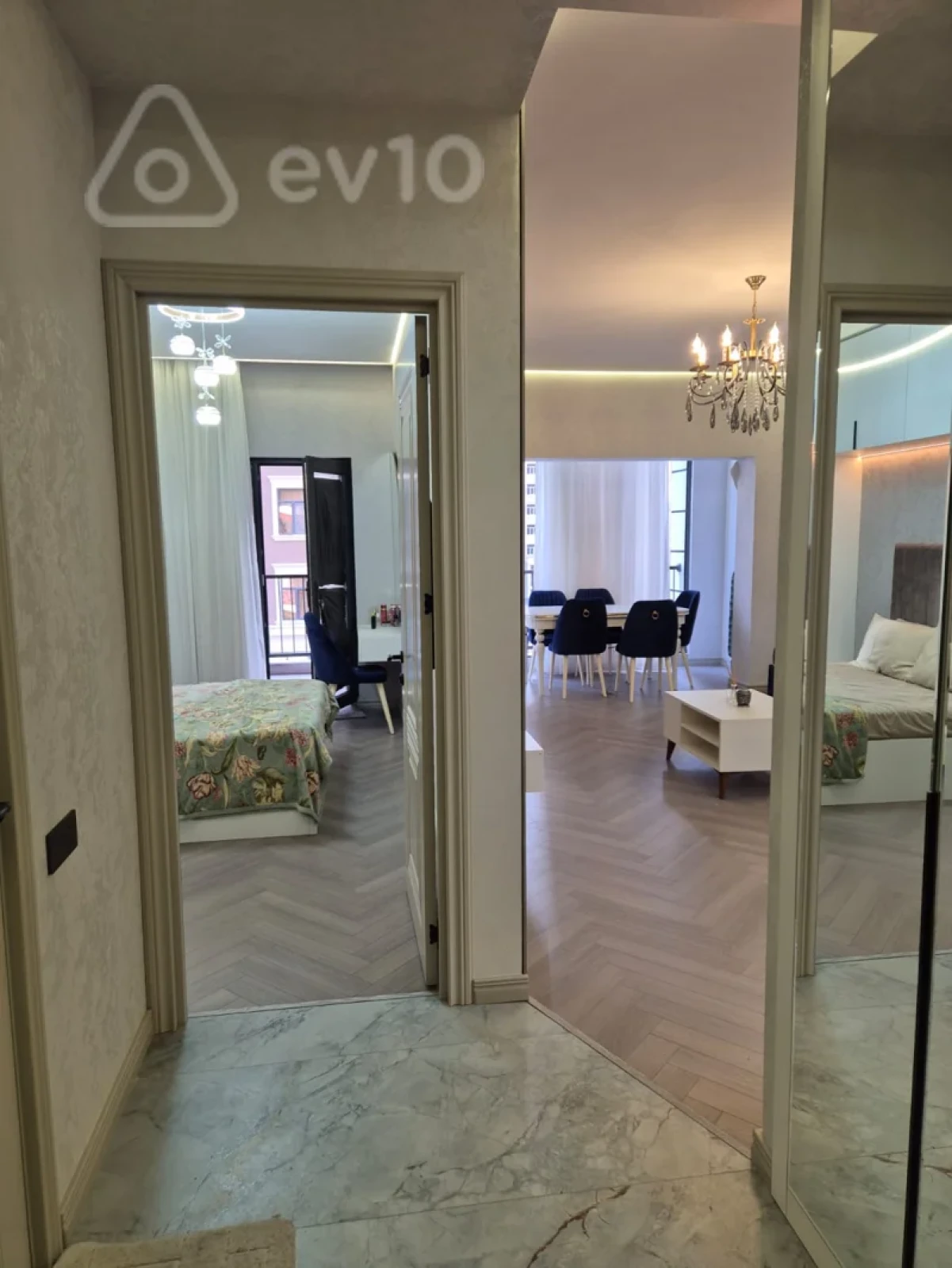 Kirayə verilir 2 otaqlı yeni tikili 75 m²