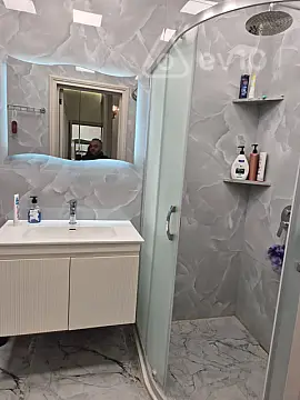 Kirayə verilir 2 otaqlı yeni tikili 75 m²
