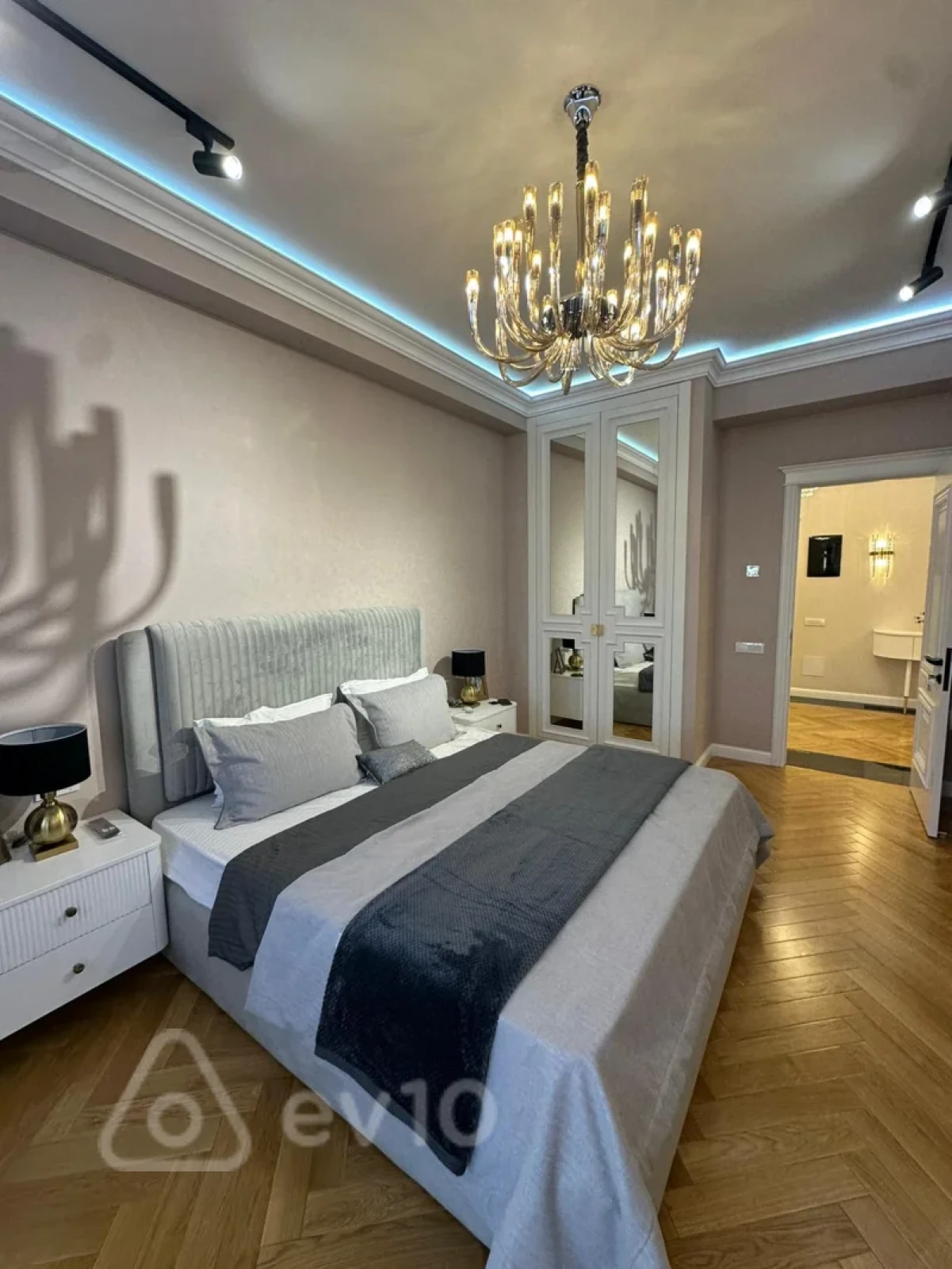 Satılır 3 otaqlı yeni tikili 147 m²