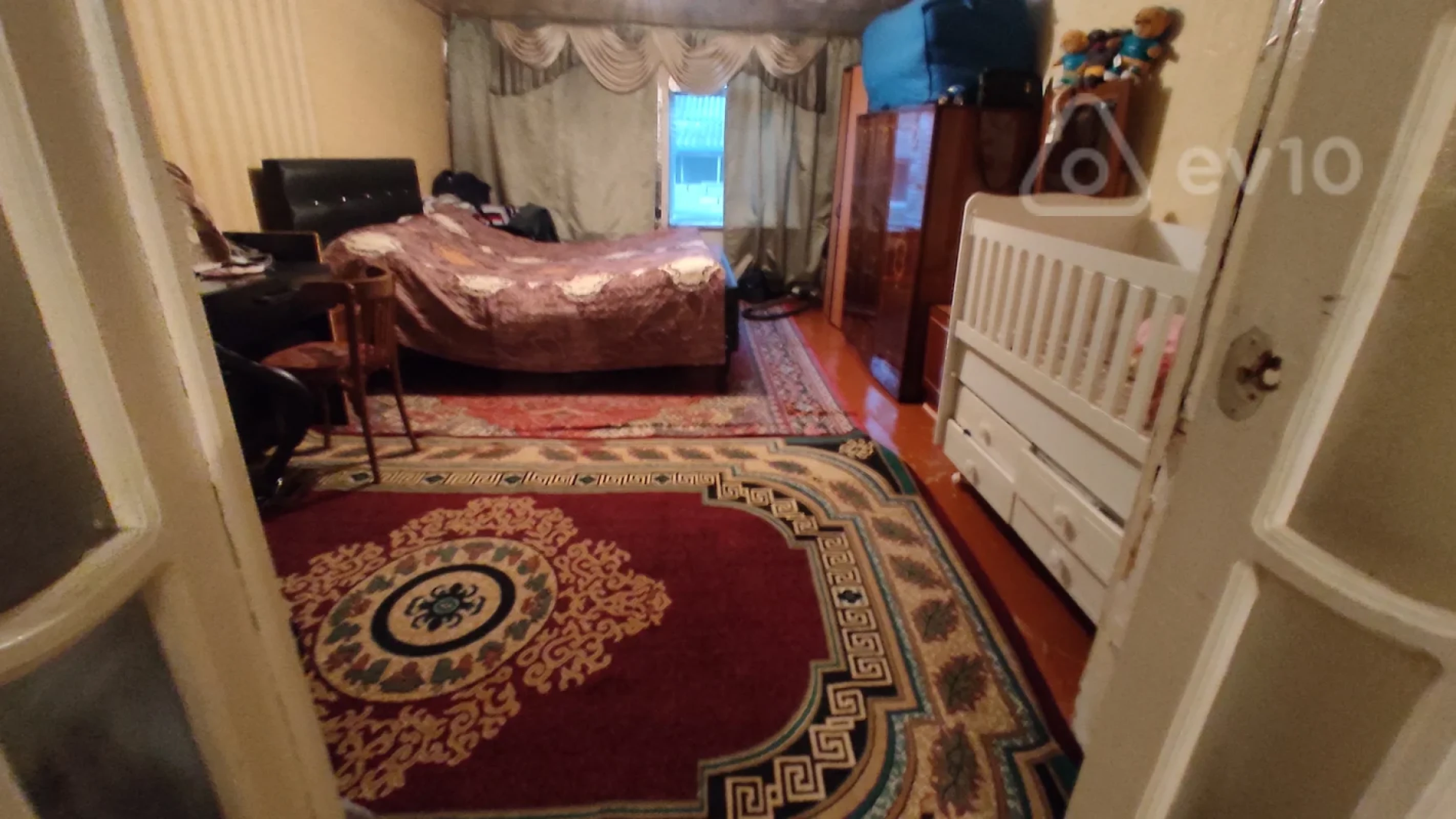 Satılır 2 otaqlı köhnə tikili 50 m²