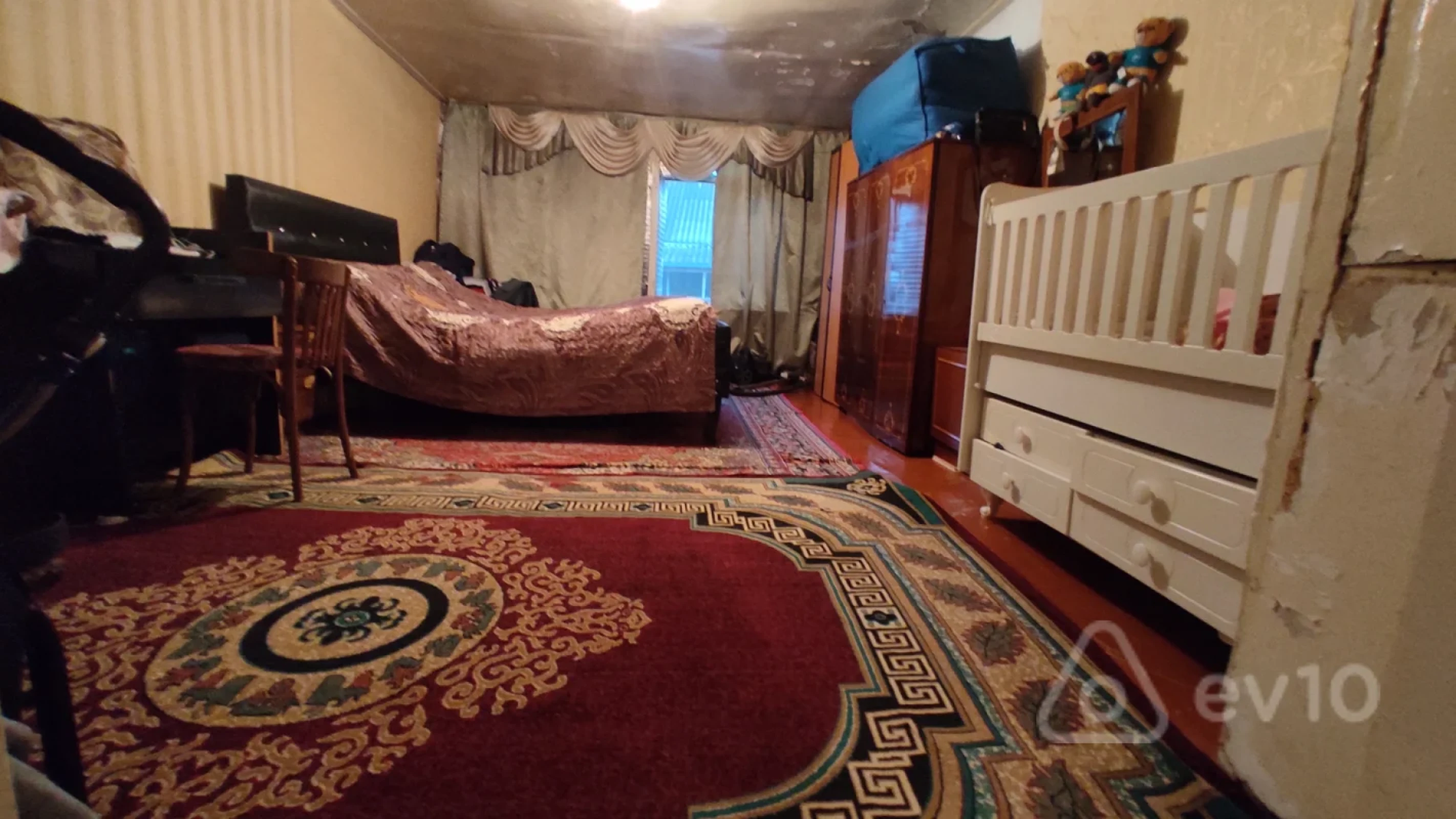 Satılır 2 otaqlı köhnə tikili 50 m²