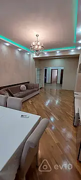 Kirayə verilir 3 otaqlı yeni tikili 136 m²