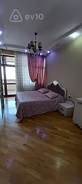 Kirayə verilir 3 otaqlı yeni tikili 136 m²