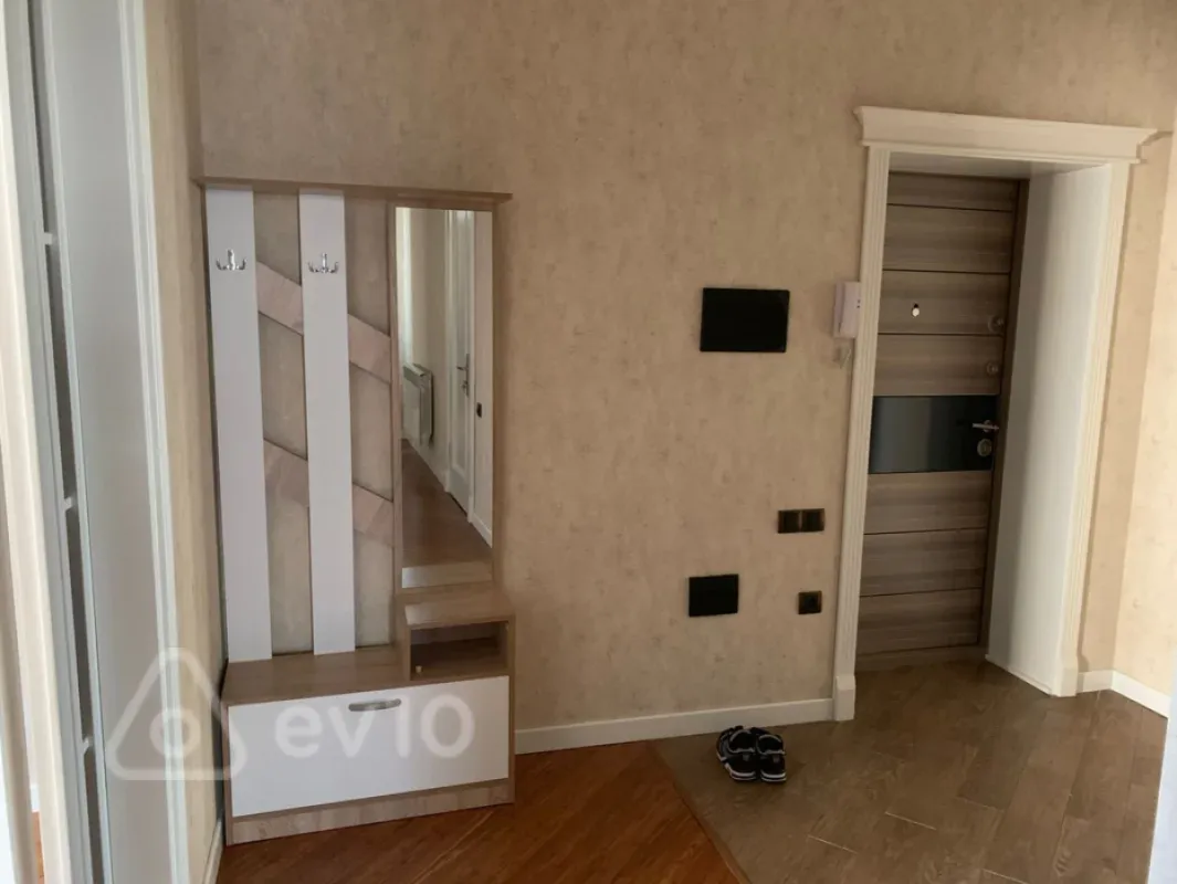 Kirayə verilir 3 otaqlı yeni tikili 86 m²