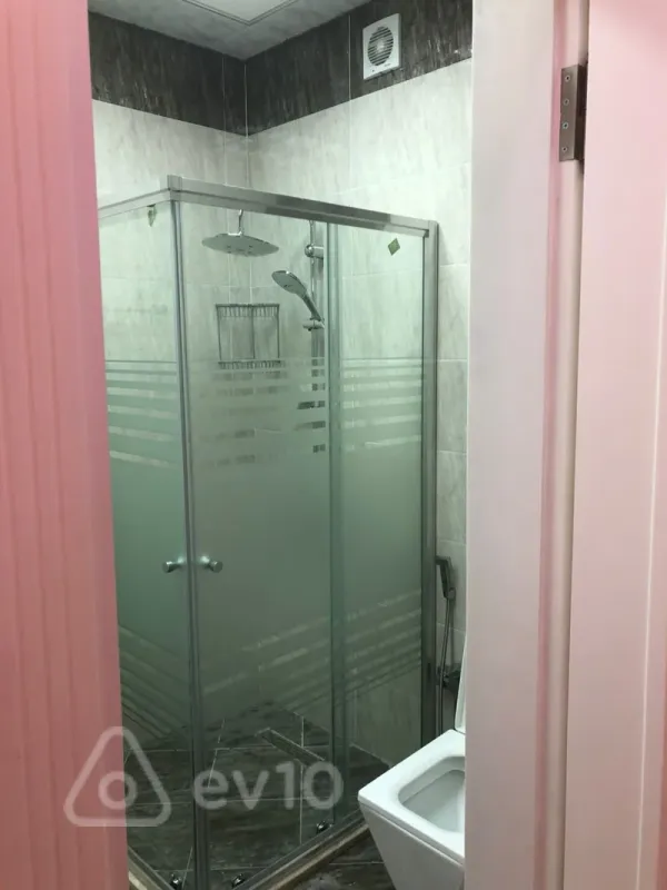 Kirayə verilir 3 otaqlı yeni tikili 86 m²