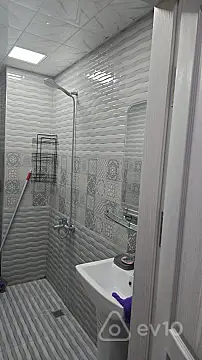 Kirayə verilir 2 otaqlı yeni tikili 60 m²