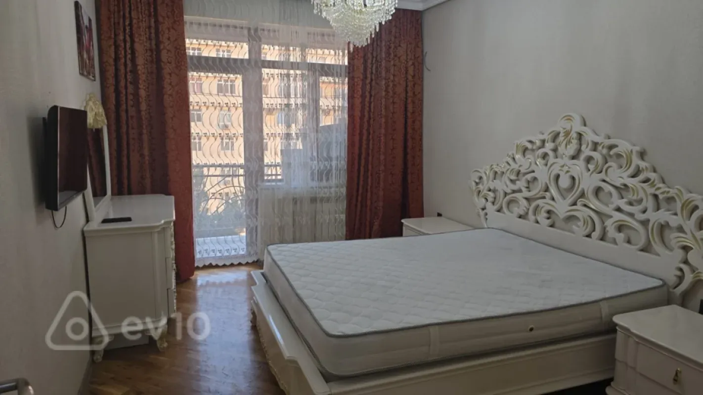 Kirayə verilir 2 otaqlı yeni tikili 60 m²