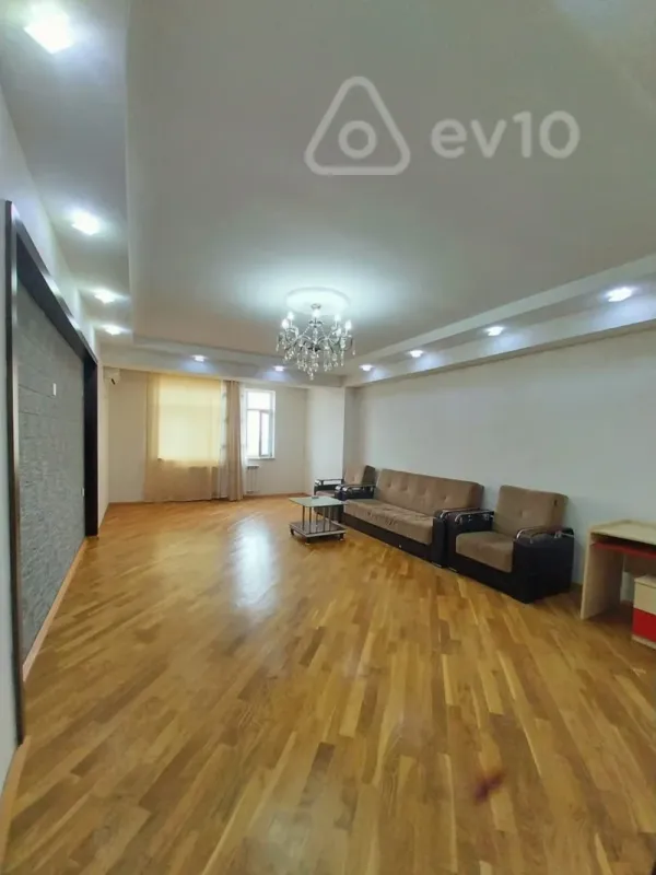 Kirayə verilir 2 otaqlı yeni tikili 90 m²