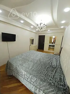 Kirayə verilir 2 otaqlı yeni tikili 90 m²