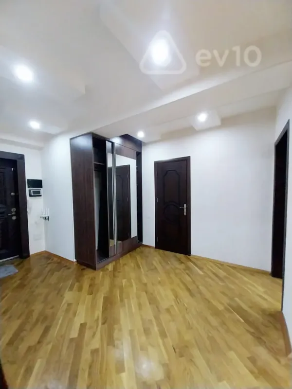 Kirayə verilir 2 otaqlı yeni tikili 90 m²